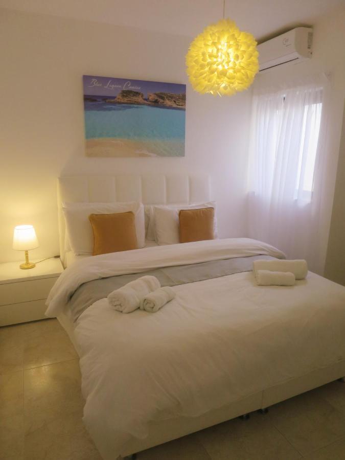 Maltaholiday Seafront Penthouse Apartament Mellieħa Zewnętrze zdjęcie